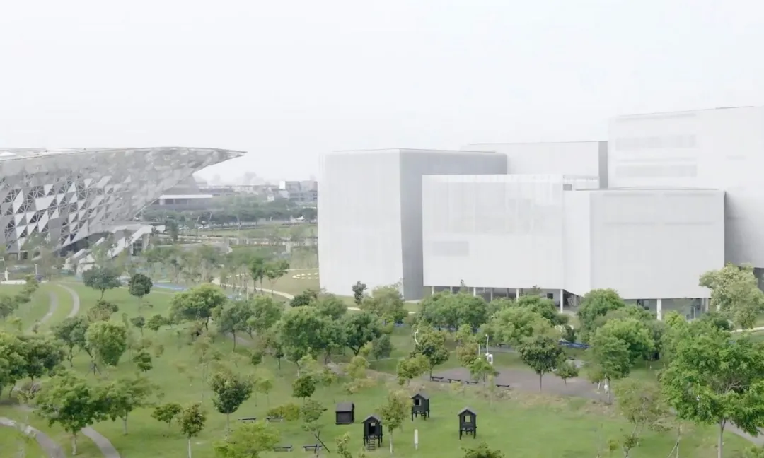 SANAA设计台中绿美图开放 公园里的图书馆森林里的美术馆 - 图片 8