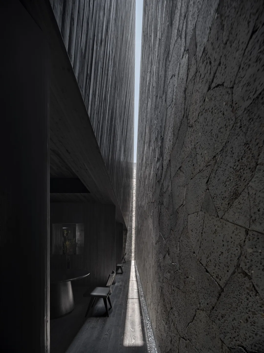 广州全黑湘菜馆用火山石黑橡木玩商业艺术平衡 - 图片 6