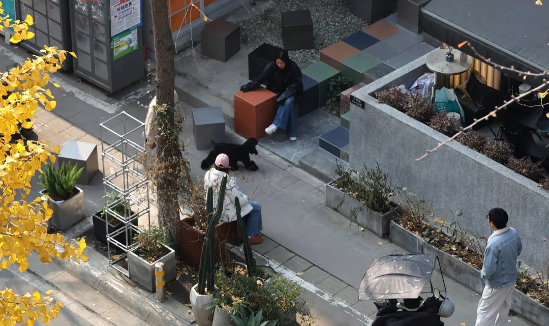 成都贝森路窄厅微更新：色彩BOXES造社区艺术多功能厅 - 图片 1