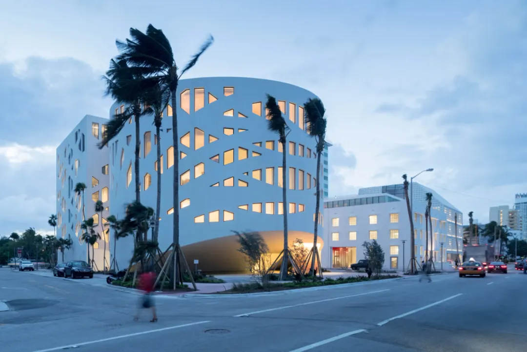 迈阿密滨海商业设计案例，大师玩出花！ - 图片 8